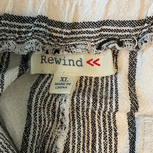 Rewind Black and White Wide Leg Pull On Pant with Vertical Stripes - XL - EUC - Picture 7 of 7